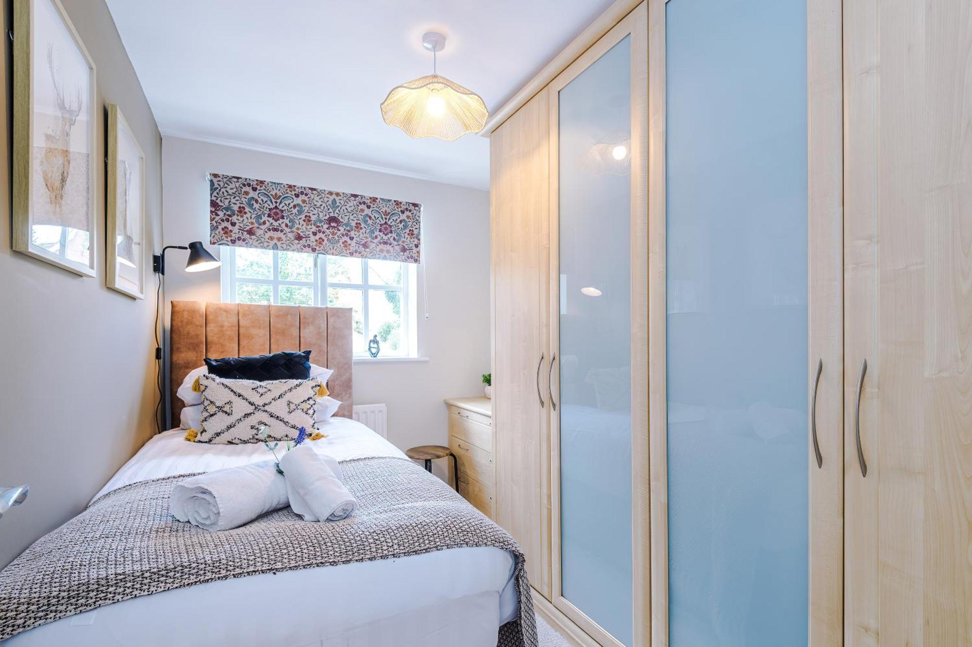 New! Stunning 3-Bed Home In Chester By 53 Degrees Property, Ideal For Groups, Free Parking! Εξωτερικό φωτογραφία
