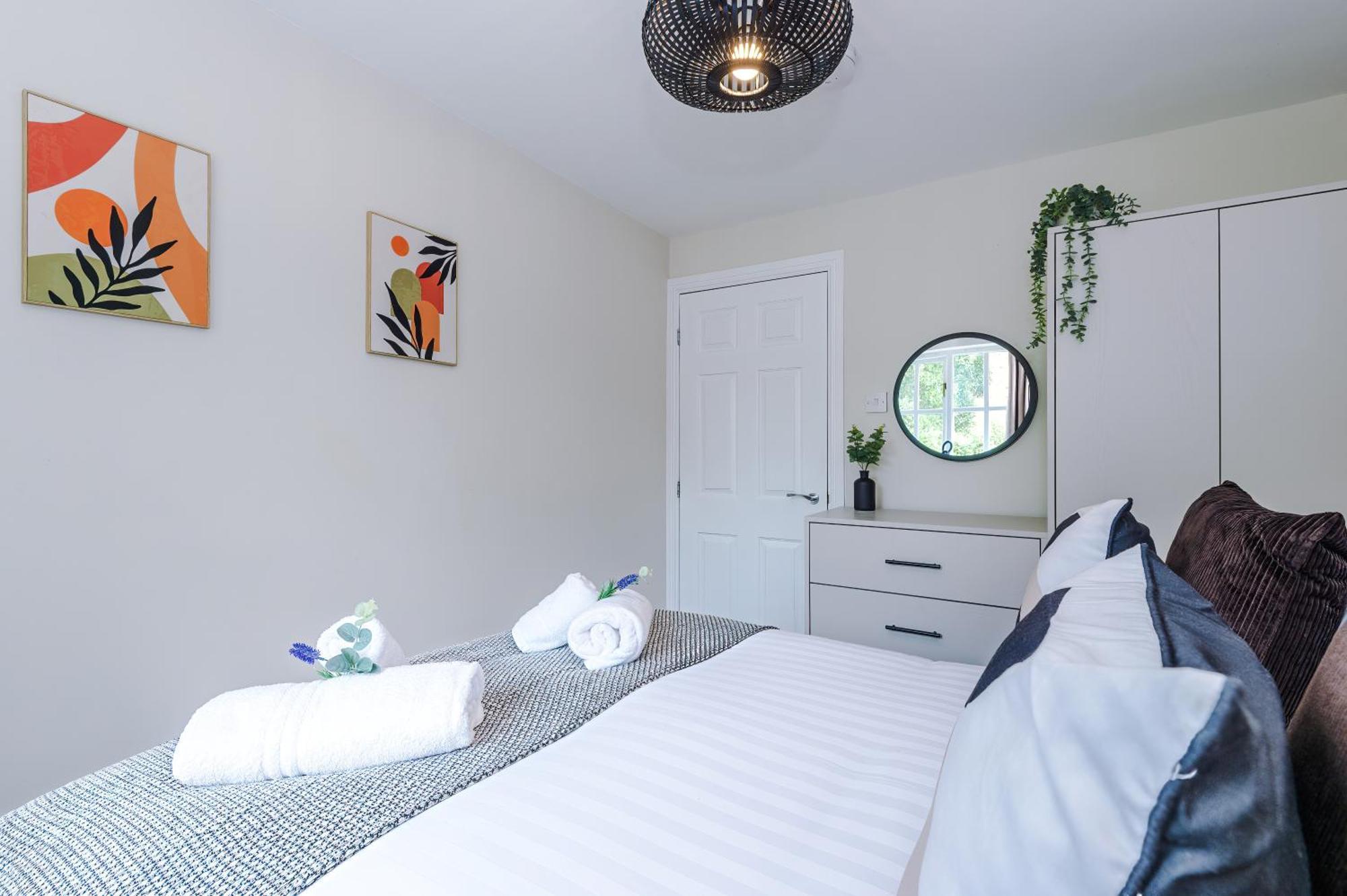 New! Stunning 3-Bed Home In Chester By 53 Degrees Property, Ideal For Groups, Free Parking! Εξωτερικό φωτογραφία