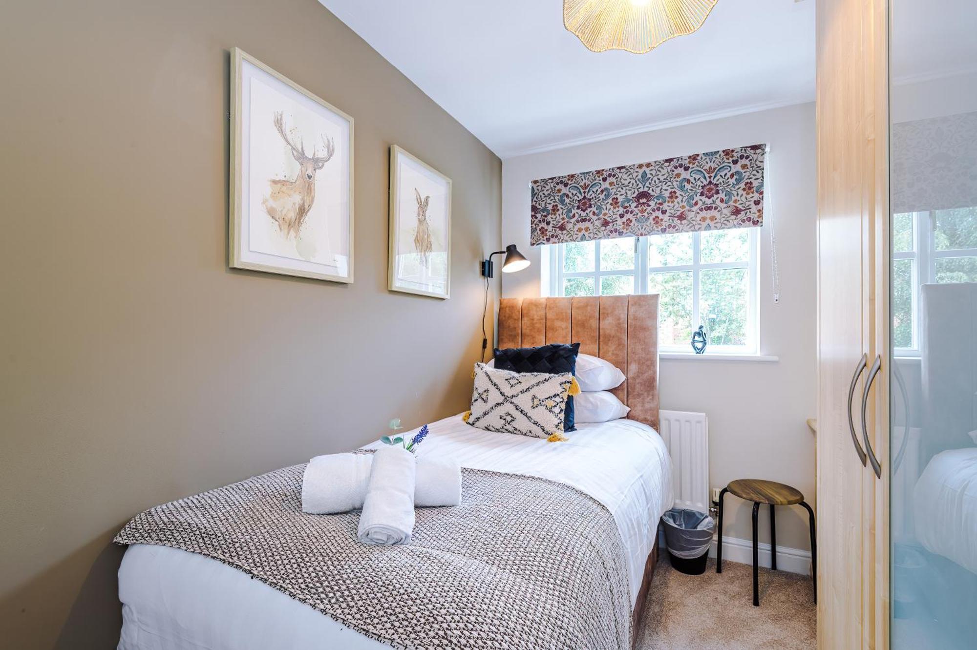 New! Stunning 3-Bed Home In Chester By 53 Degrees Property, Ideal For Groups, Free Parking! Εξωτερικό φωτογραφία