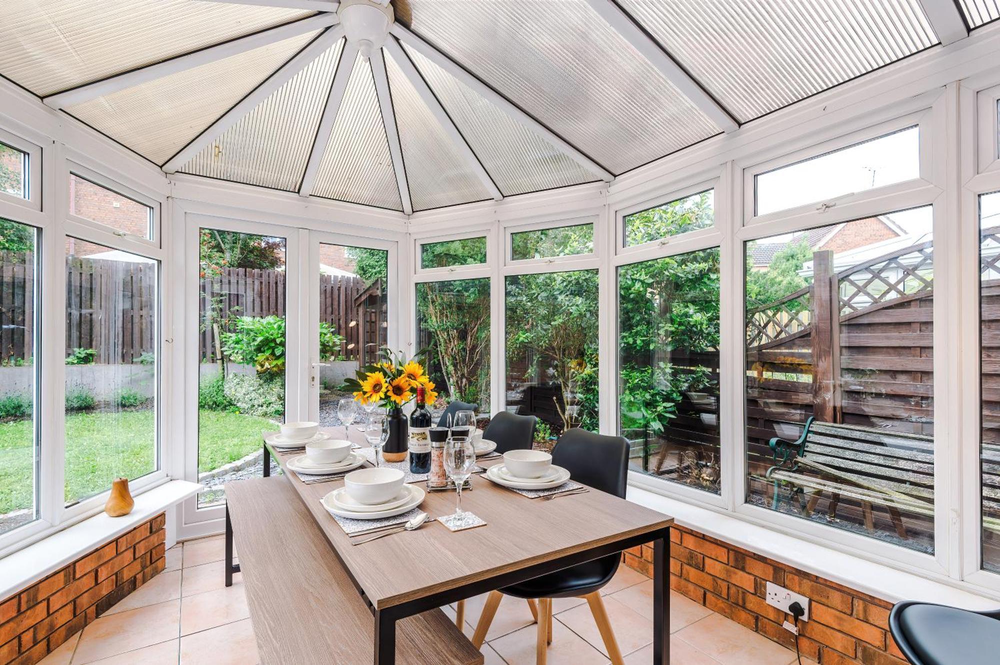 New! Stunning 3-Bed Home In Chester By 53 Degrees Property, Ideal For Groups, Free Parking! Εξωτερικό φωτογραφία